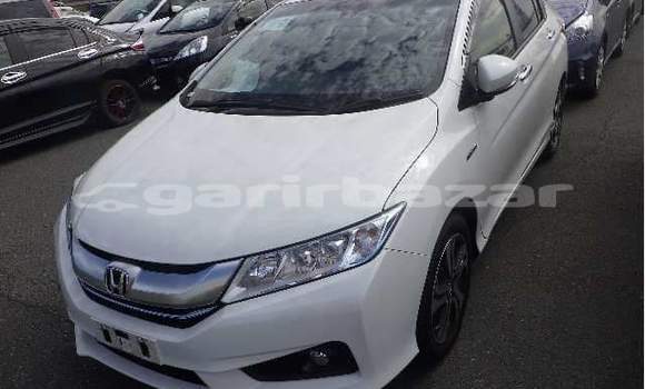 Buy Import Honda Grace in Dhaka, Dhaka Buy Import Honda Grace in Dhaka, Dhaka