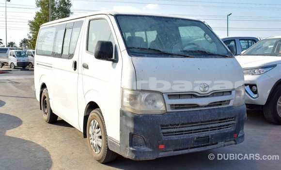 Buy Import 2011 Toyota Hiace in Import - Dubai, Bandarban Buy Import 2011 Toyota Hiace in Import - Dubai, Bandarban