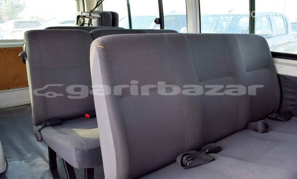 Buy Import 2011 Toyota Hiace in Import - Dubai, Bandarban Buy Import 2011 Toyota Hiace in Import - Dubai, Bandarban