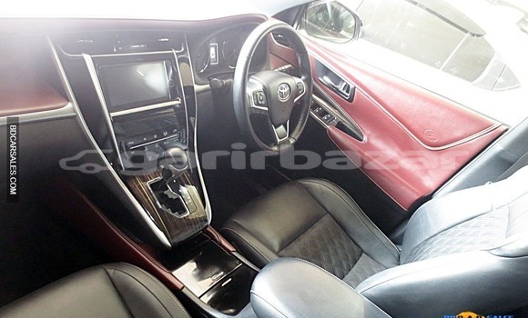 Buy Import Toyota Harrier in Dhaka, Dhaka Buy Import Toyota Harrier in Dhaka, Dhaka