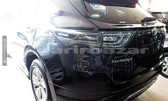 Buy Import Toyota Harrier in Dhaka, Dhaka Buy Import Toyota Harrier in Dhaka, Dhaka