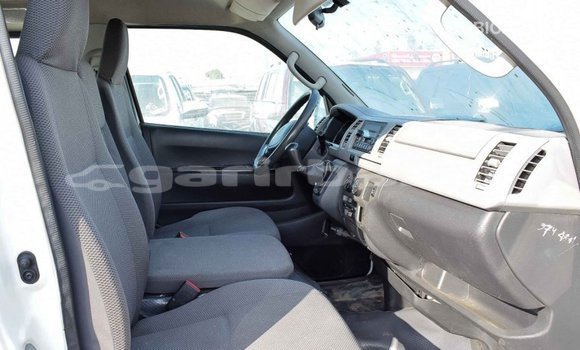 Buy Import 2011 Toyota Hiace in Import - Dubai, Bandarban Buy Import 2011 Toyota Hiace in Import - Dubai, Bandarban