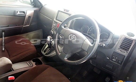 Buy Import Toyota Rush in Dhaka, Dhaka Buy Import Toyota Rush in Dhaka, Dhaka