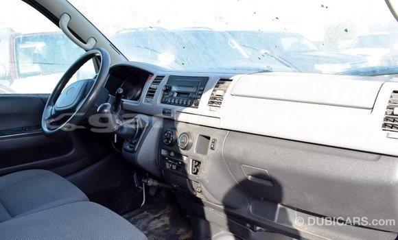 Buy Import 2011 Toyota Hiace in Import - Dubai, Bandarban Buy Import 2011 Toyota Hiace in Import - Dubai, Bandarban