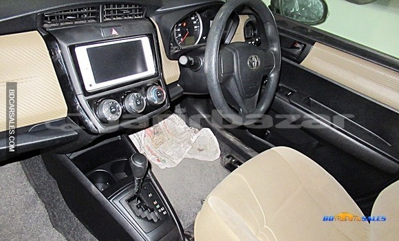 Buy Import Toyota Axio in Dhaka, Dhaka Buy Import Toyota Axio in Dhaka, Dhaka