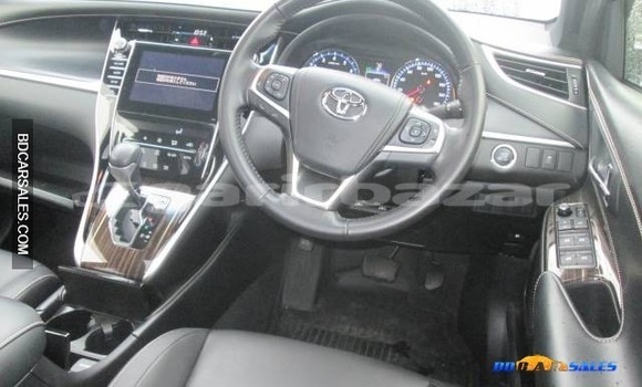 Buy Import Toyota Harrier in Dhaka, Dhaka Buy Import Toyota Harrier in Dhaka, Dhaka
