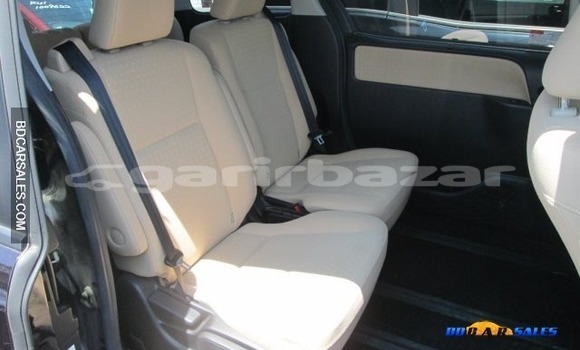 Buy Import Toyota Noah in Dhaka, Dhaka Buy Import Toyota Noah in Dhaka, Dhaka