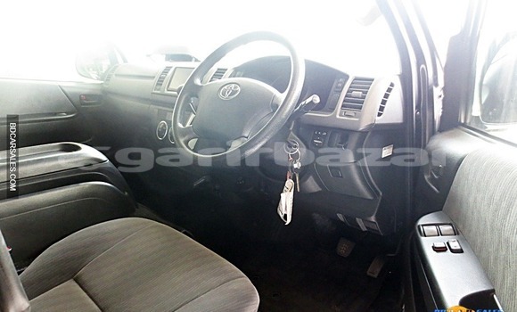 Buy Import Toyota Hi-ace in Dhaka, Dhaka Buy Import Toyota Hi-ace in Dhaka, Dhaka