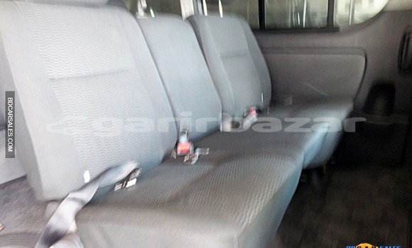 Buy Import Toyota Hi-ace in Dhaka, Dhaka Buy Import Toyota Hi-ace in Dhaka, Dhaka