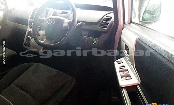 Buy Import Toyota Noah in Dhaka, Dhaka Buy Import Toyota Noah in Dhaka, Dhaka