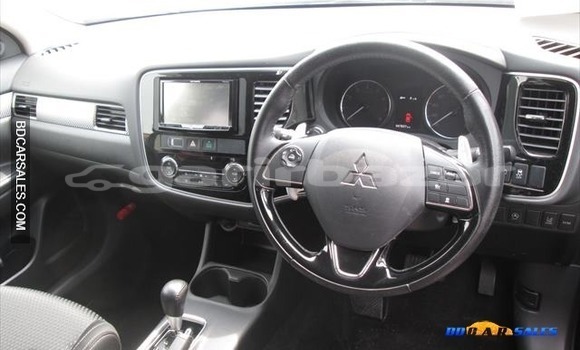 Buy Import Mitsubishi Outlander in Dhaka, Dhaka Buy Import Mitsubishi Outlander in Dhaka, Dhaka