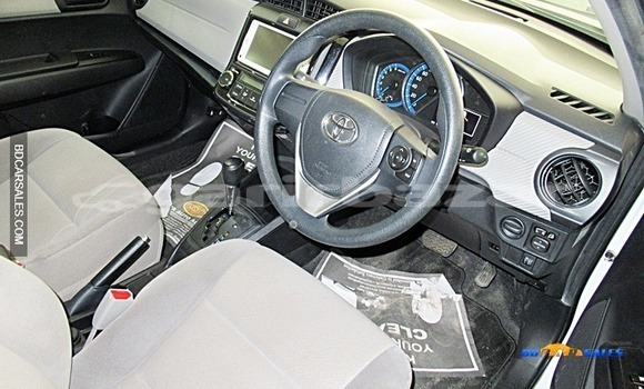 Buy Import Toyota Axio in Dhaka, Dhaka Buy Import Toyota Axio in Dhaka, Dhaka