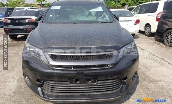 Buy Import Toyota Harrier in Dhaka, Dhaka Buy Import Toyota Harrier in Dhaka, Dhaka