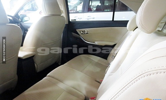 Buy Import Toyota Axio in Dhaka, Dhaka Buy Import Toyota Axio in Dhaka, Dhaka