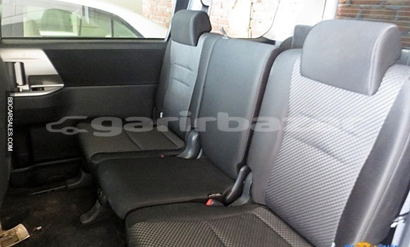 Buy Import Toyota Noah in Dhaka, Dhaka Buy Import Toyota Noah in Dhaka, Dhaka