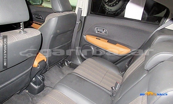 Buy Import Honda Vezel in Dhaka, Dhaka Buy Import Honda Vezel in Dhaka, Dhaka