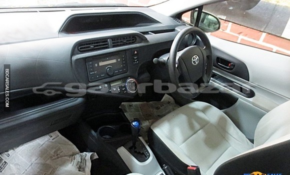 Buy Import Toyota Aqua in Dhaka, Dhaka Buy Import Toyota Aqua in Dhaka, Dhaka