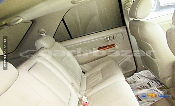 Buy Import Toyota Fortuner in Dhaka, Dhaka Buy Import Toyota Fortuner in Dhaka, Dhaka