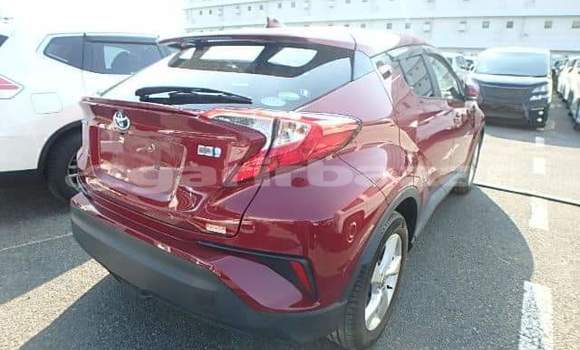 Buy Import Toyota CH-R in Dhaka, Dhaka Buy Import Toyota CH-R in Dhaka, Dhaka