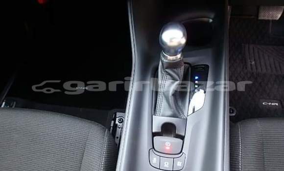 Buy Import Toyota CH-R in Dhaka, Dhaka Buy Import Toyota CH-R in Dhaka, Dhaka