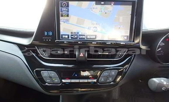 Buy Import Toyota CH-R in Dhaka, Dhaka Buy Import Toyota CH-R in Dhaka, Dhaka