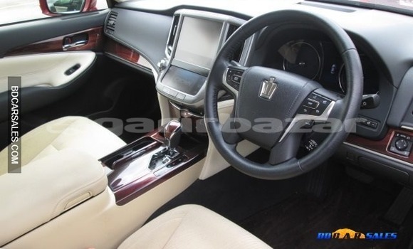Buy Import Toyota Crown in Dhaka, Dhaka Buy Import Toyota Crown in Dhaka, Dhaka