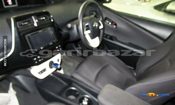 Buy Import Toyota Prius in Dhaka, Dhaka Buy Import Toyota Prius in Dhaka, Dhaka