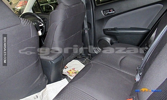 Buy Import Toyota Prius in Dhaka, Dhaka Buy Import Toyota Prius in Dhaka, Dhaka