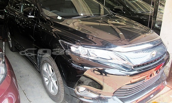 Buy Import Toyota Harrier in Dhaka, Dhaka Buy Import Toyota Harrier in Dhaka, Dhaka