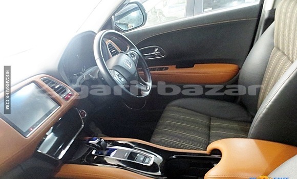 Buy Import Honda Vezel in Dhaka, Dhaka Buy Import Honda Vezel in Dhaka, Dhaka