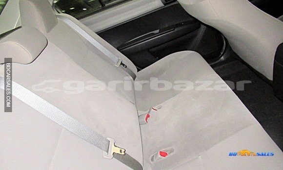 Buy Import Toyota Axio in Dhaka, Dhaka Buy Import Toyota Axio in Dhaka, Dhaka