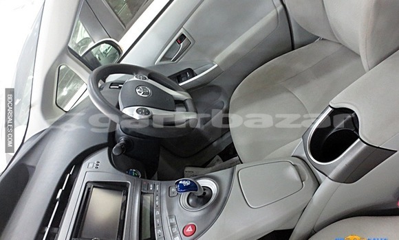 Buy Import Toyota Prius in Dhaka, Dhaka Buy Import Toyota Prius in Dhaka, Dhaka