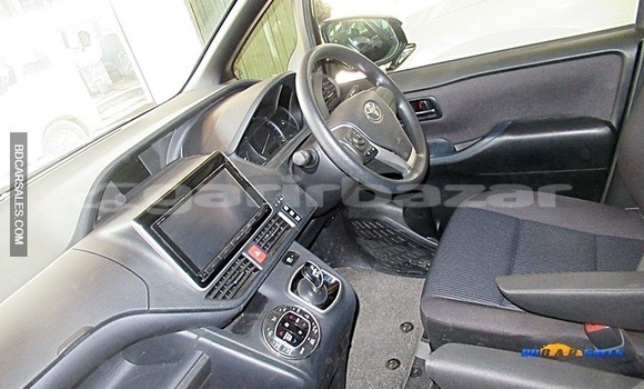 Buy Import Toyota Noah in Dhaka, Dhaka Buy Import Toyota Noah in Dhaka, Dhaka