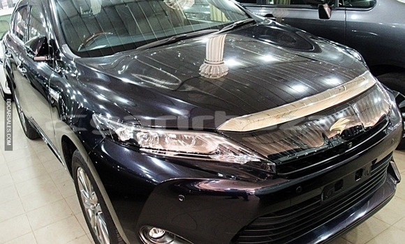 Buy Import Toyota Harrier in Dhaka, Dhaka Buy Import Toyota Harrier in Dhaka, Dhaka