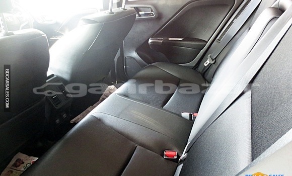 কেনা আমদানি Honda Grace White গাড়ী মধ্যে ঢাকা মধ্যে Dhaka কেনা আমদানি Honda Grace White গাড়ী মধ্যে ঢাকা মধ্যে Dhaka