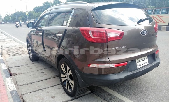 Buy Import Mercedes-Benz Sportage in Dhaka, Dhaka Buy Import Mercedes-Benz Sportage in Dhaka, Dhaka