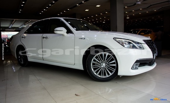 Buy Import Toyota Crown in Dhaka, Dhaka Buy Import Toyota Crown in Dhaka, Dhaka