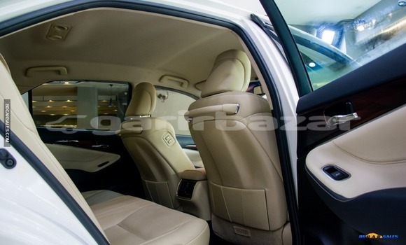 Buy Import Toyota Crown in Dhaka, Dhaka Buy Import Toyota Crown in Dhaka, Dhaka