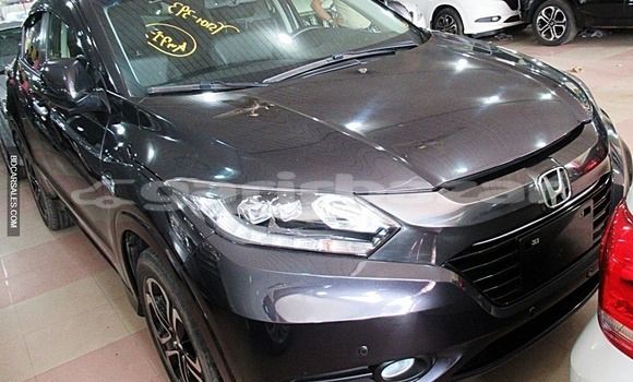 Buy Import Honda Vezel in Dhaka, Dhaka Buy Import Honda Vezel in Dhaka, Dhaka