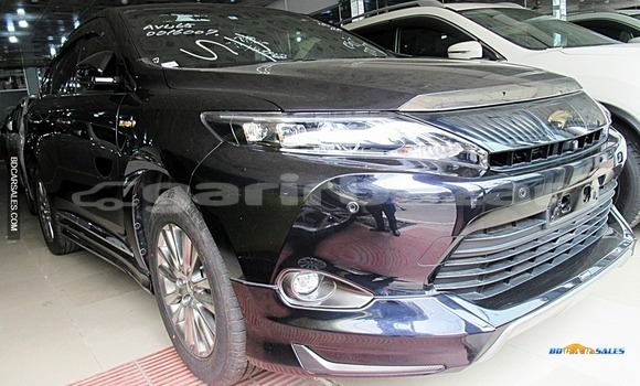 Buy Import Toyota Harrier in Dhaka, Dhaka Buy Import Toyota Harrier in Dhaka, Dhaka