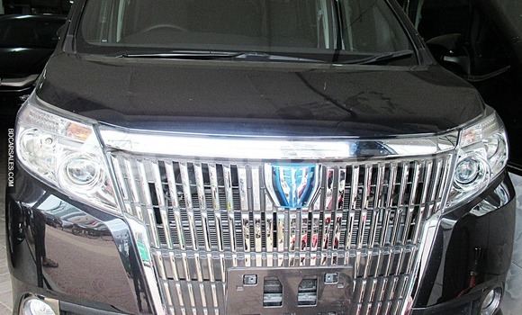 Buy Import Toyota Esquire in Dhaka, Dhaka Buy Import Toyota Esquire in Dhaka, Dhaka