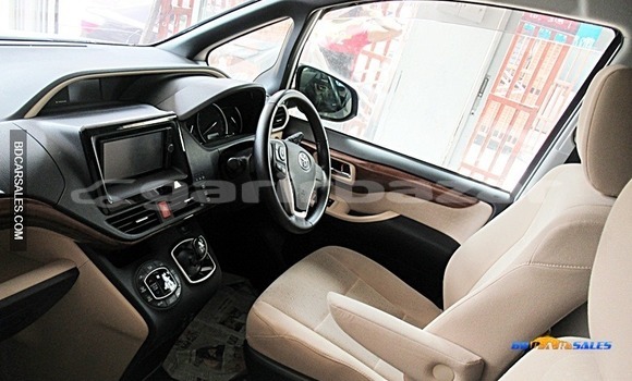 Buy Import Toyota Noah in Dhaka, Dhaka Buy Import Toyota Noah in Dhaka, Dhaka