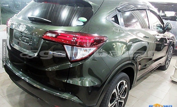 Buy Import Honda Vezel in Dhaka, Dhaka Buy Import Honda Vezel in Dhaka, Dhaka
