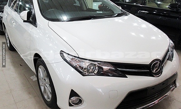 Buy Import Toyota Auris in Dhaka, Dhaka Buy Import Toyota Auris in Dhaka, Dhaka