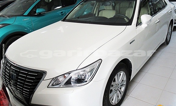 Buy Import Toyota Crown in Dhaka, Dhaka Buy Import Toyota Crown in Dhaka, Dhaka