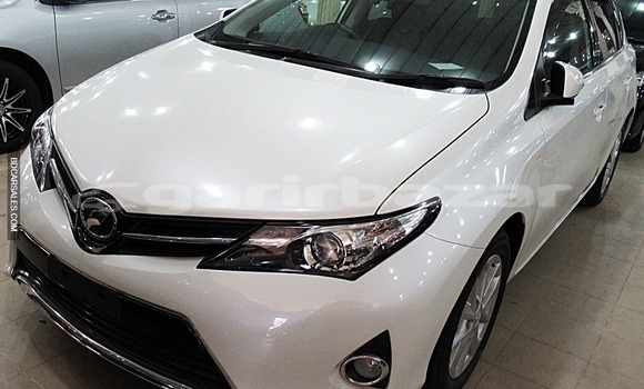 Buy Import Toyota Auris in Dhaka, Dhaka Buy Import Toyota Auris in Dhaka, Dhaka