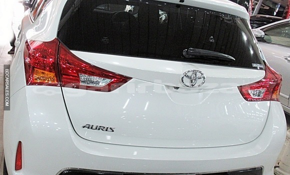Buy Import Toyota Auris in Dhaka, Dhaka Buy Import Toyota Auris in Dhaka, Dhaka