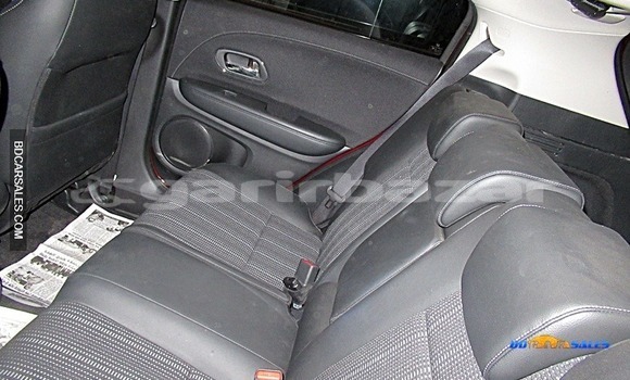 Buy Import Honda Vezel in Dhaka, Dhaka Buy Import Honda Vezel in Dhaka, Dhaka