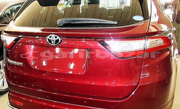 Buy Import Toyota Harrier in Dhaka, Dhaka Buy Import Toyota Harrier in Dhaka, Dhaka