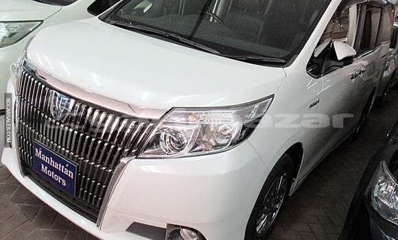 Buy Import Toyota Esquire in Dhaka, Dhaka Buy Import Toyota Esquire in Dhaka, Dhaka